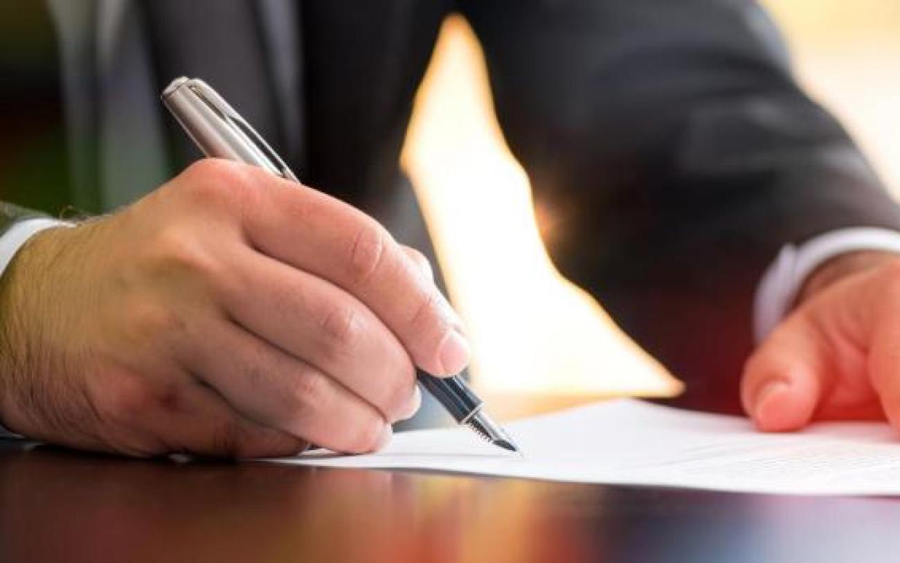 SIGNATURE D'UN CONTRAT 